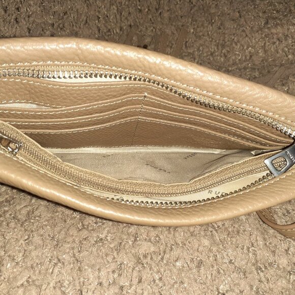 RUDSAK-Crossbody/Wristlet/Shoulder-Taupe Brown Leather-Fringed-Near Mint - Picture 8 of 9